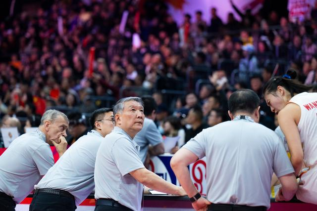 中国女篮力克巴西锁定世界第四席位 为世界杯正