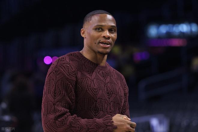 威少创历史神迹力压东契奇斩获日最佳