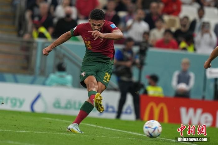 葡萄牙61横扫瑞士 拉莫斯帽子戏法震惊世界杯