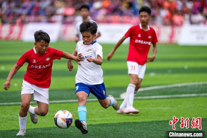 首届班超全国校园足球联赛将于夏季在榕江举行